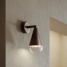 Kleine Wandlampe DEW aus Eisen mit Glasschirm