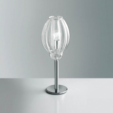 Moderne Tischleuchte mit transparentem Glasschirm