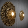 Flache Design-Leuchte in zwei Größen, Farbe Gold