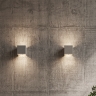 Kubischer LED-Wandfluter aus Beton