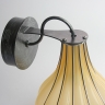 Design-Wandleuchte mit Schirm aus amberfarbenem,...